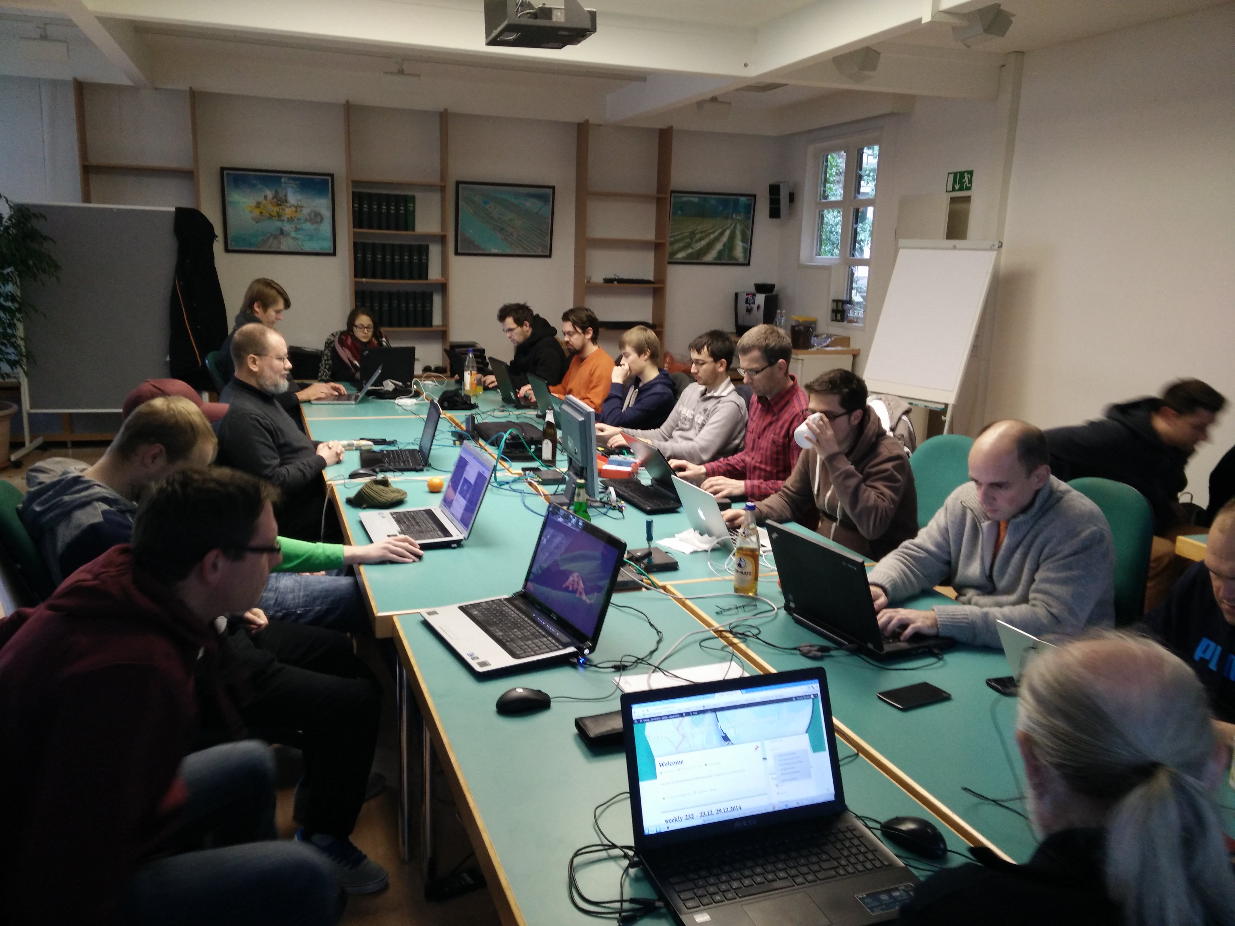 FossGIS Hacker bei der Arbeit