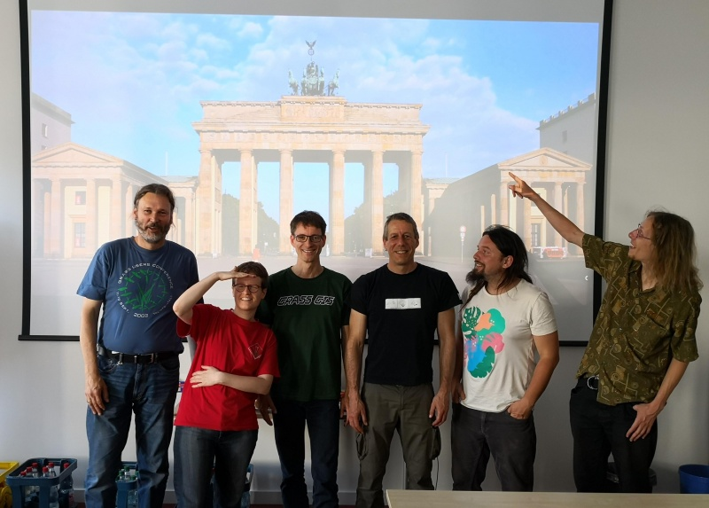 Datei:Grass gis community sprint 2019 berlin.png