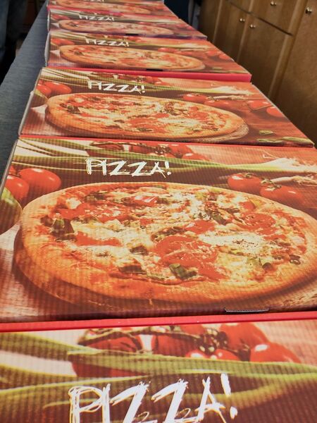 Datei:Linuxhotel Mai2024 Pizza.jpg