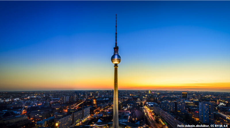 Datei:Berliner Fernsehturm Adenie.abubakar ccbysa.png