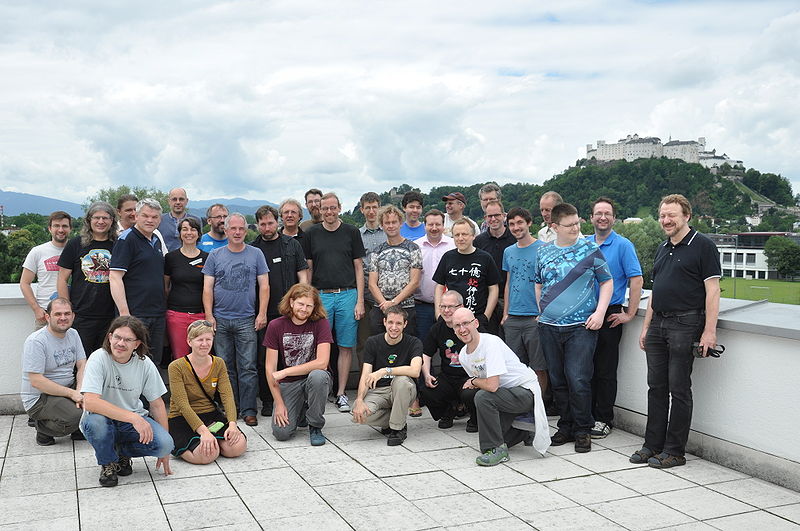 Datei:Osm-sonntag-2016-gruppenbild.jpg