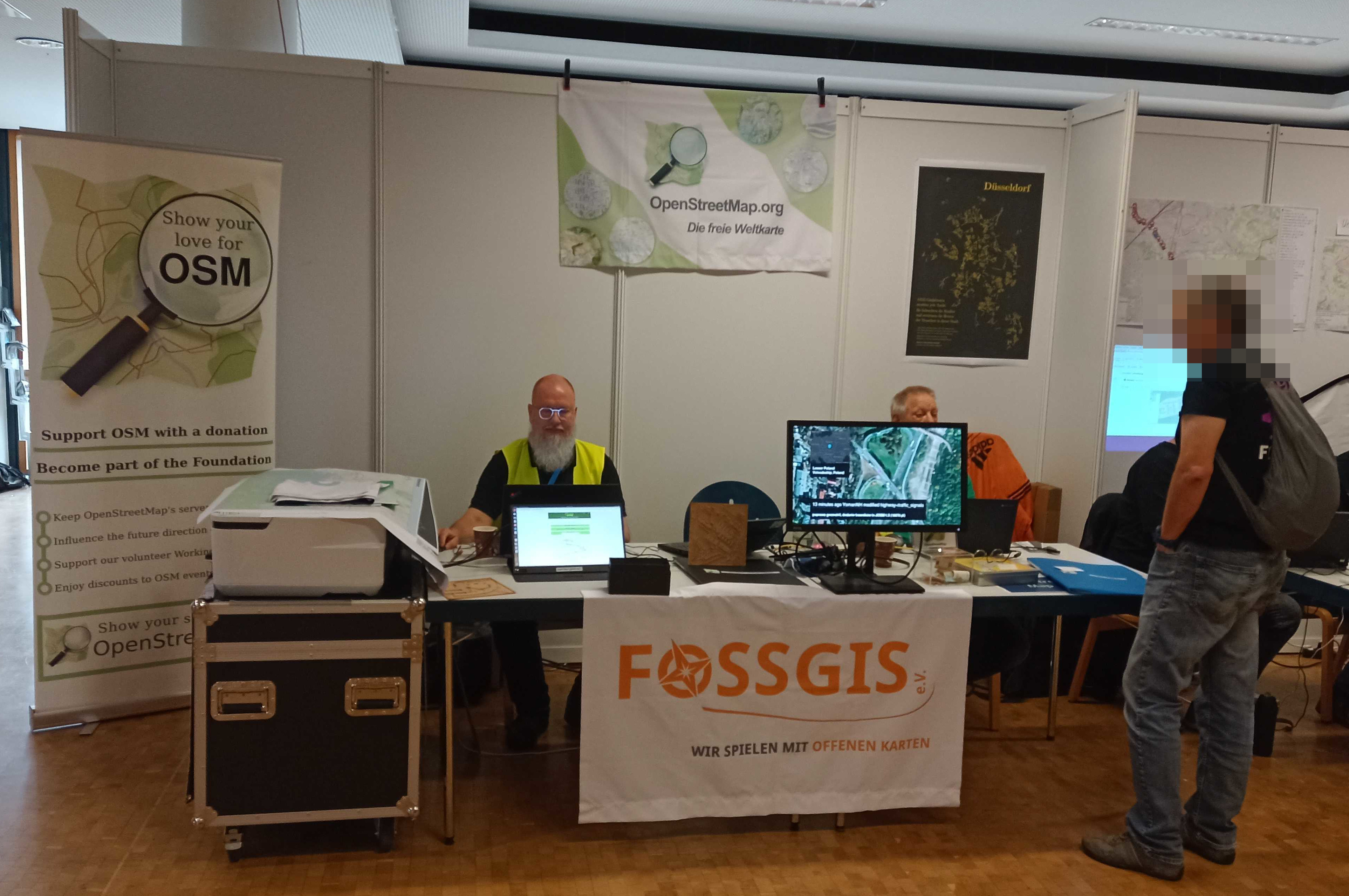 OSM/FOSSIGS Stand 1